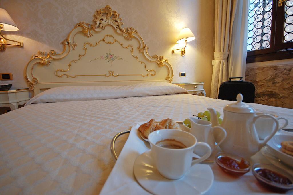Hotel Torino Venezia Esterno foto